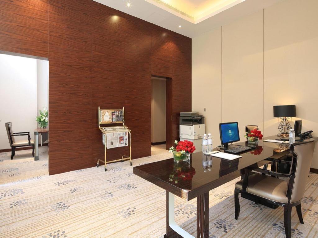 Hotel Wyndham Grand Plaza Royale Huayu Chongqing Exterior foto